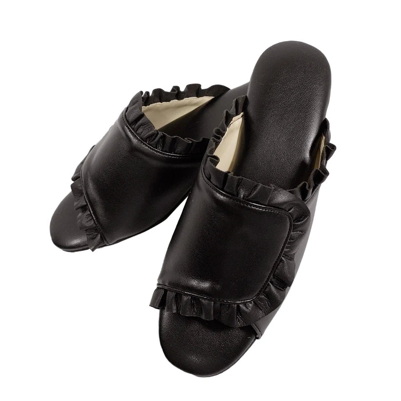 【絶対もらえるプレゼント対象】フリル付き室内スリッパNo259（ブラック）